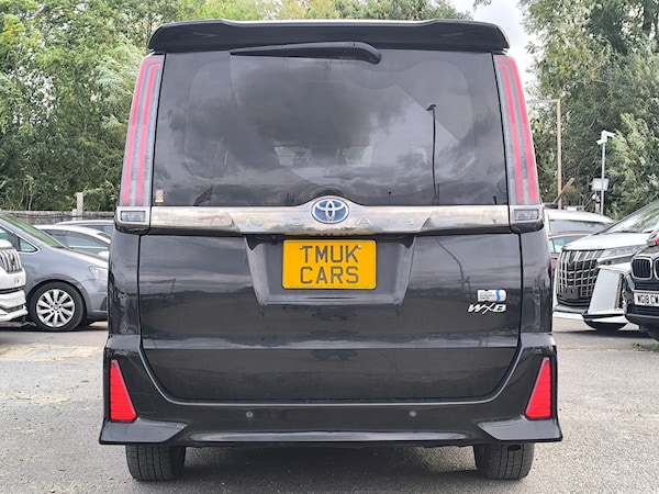 Used Toyota Noah 2022 for sale - 76194418: Photo 8