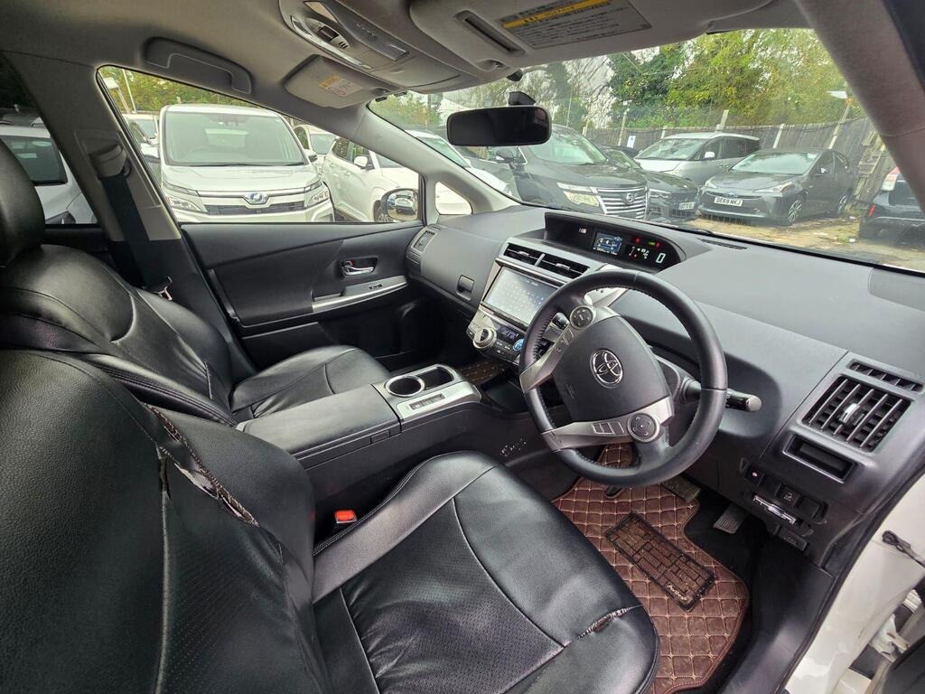 Used Toyota Prius+ 2017 for sale - 77148934: Photo 10