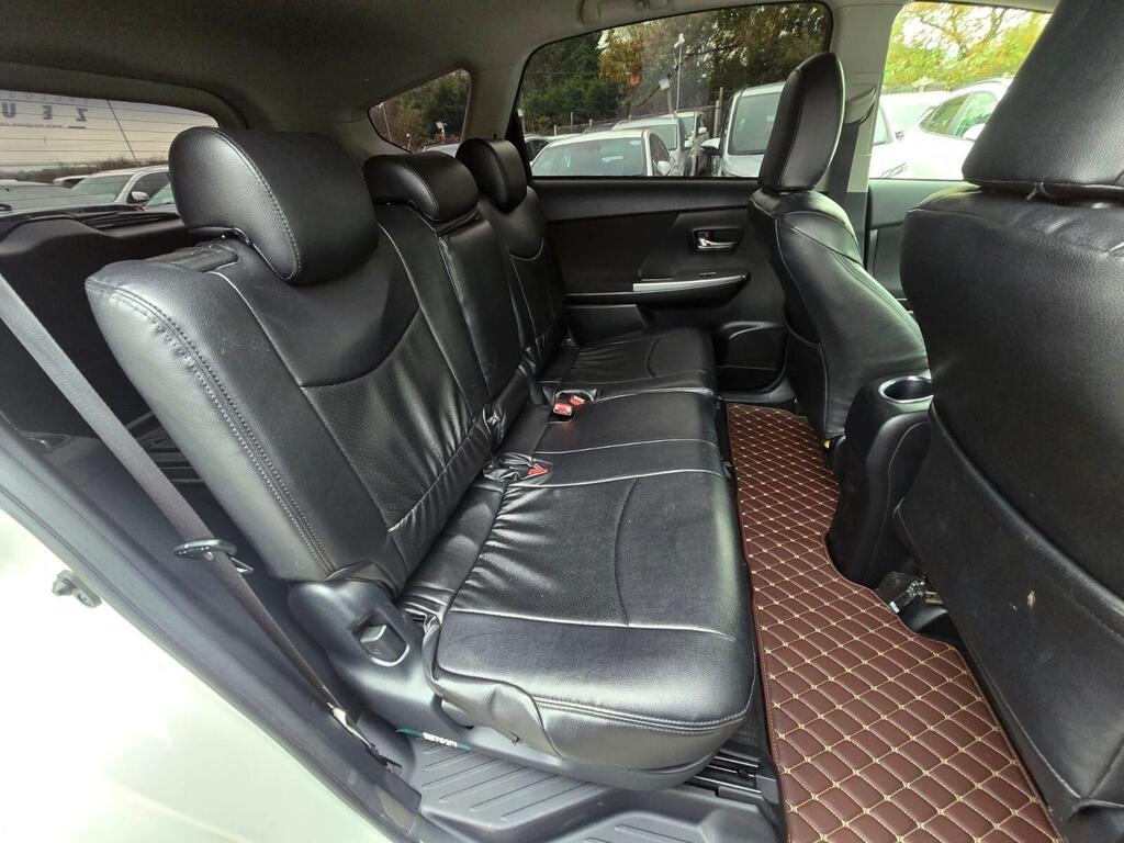 Used Toyota Prius+ 2017 for sale - 77148934: Photo 11