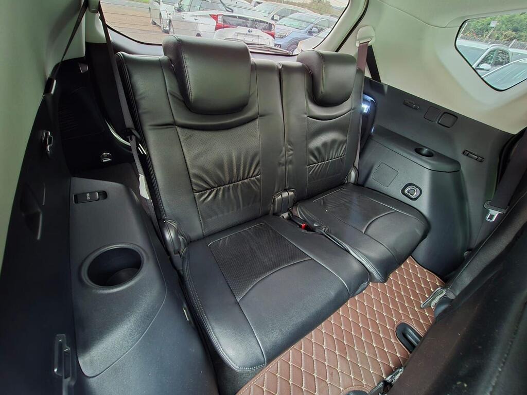 Used Toyota Prius+ 2017 for sale - 77148934: Photo 13