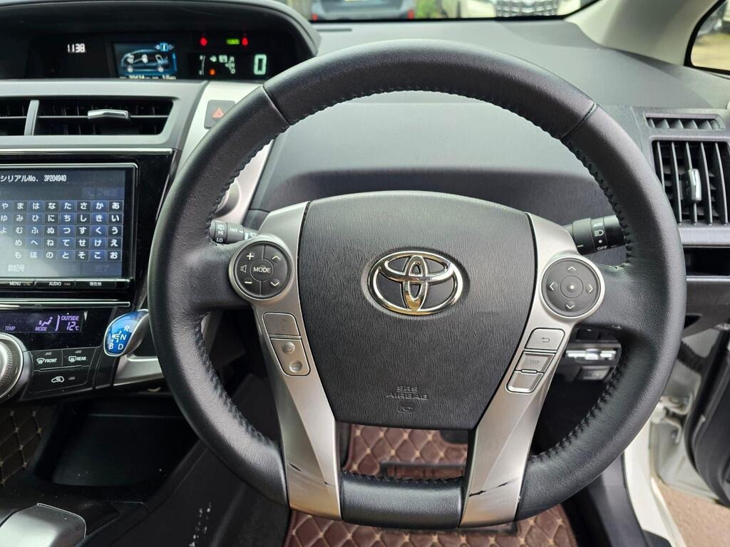 Used Toyota Prius+ 2017 for sale - 77148934: Photo 15