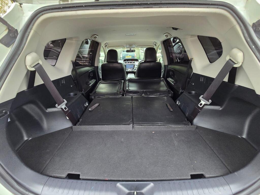 Used Toyota Prius+ 2017 for sale - 77148934: Photo 26