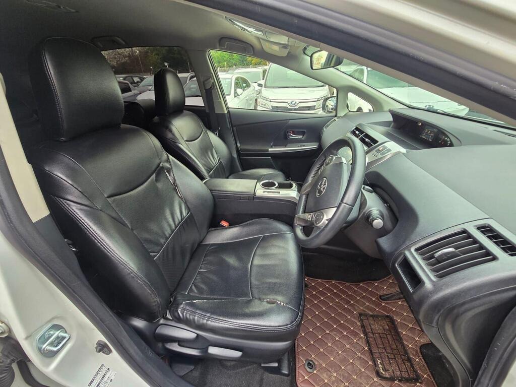 Used Toyota Prius+ 2017 for sale - 77148934: Photo 9