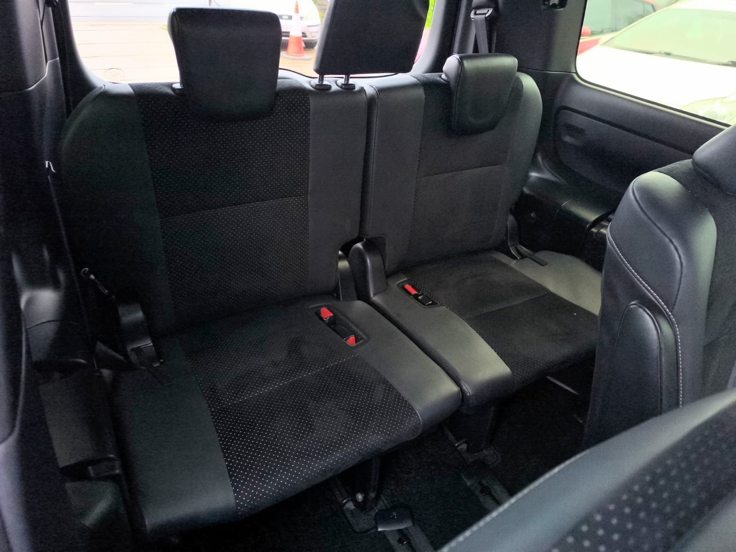 Used Toyota Voxy 2021 for sale - 76706029: Photo 13