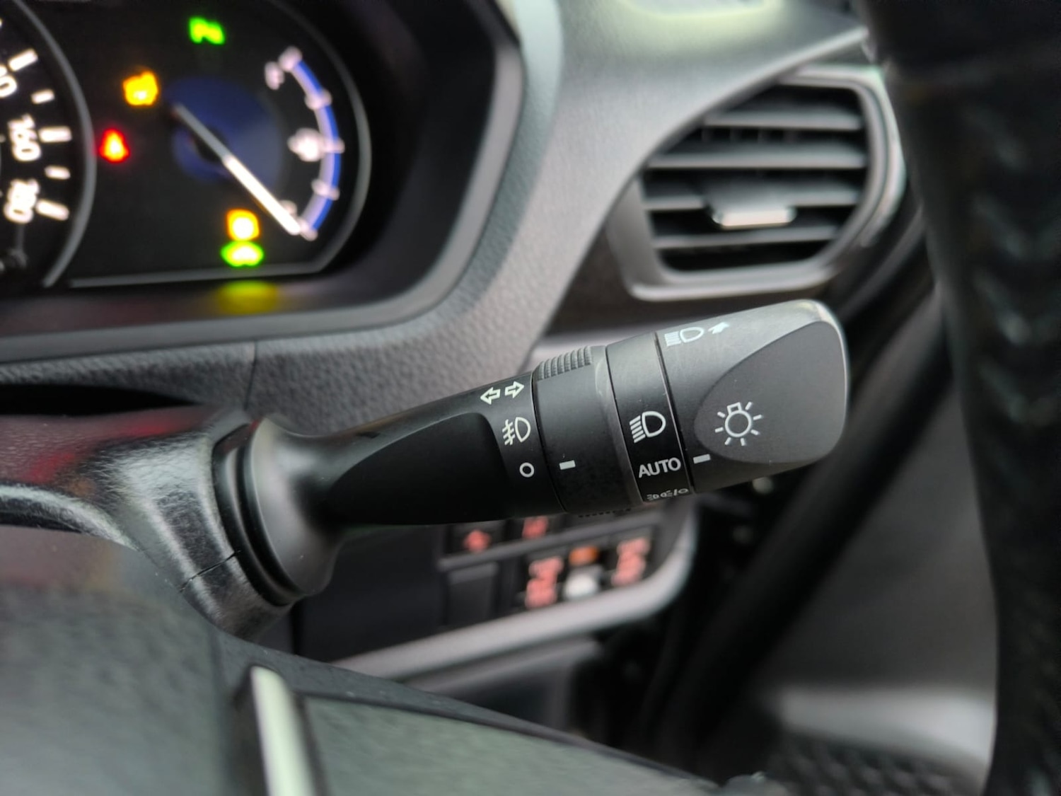 Used Toyota Voxy 2021 for sale - 76706029: Photo 23