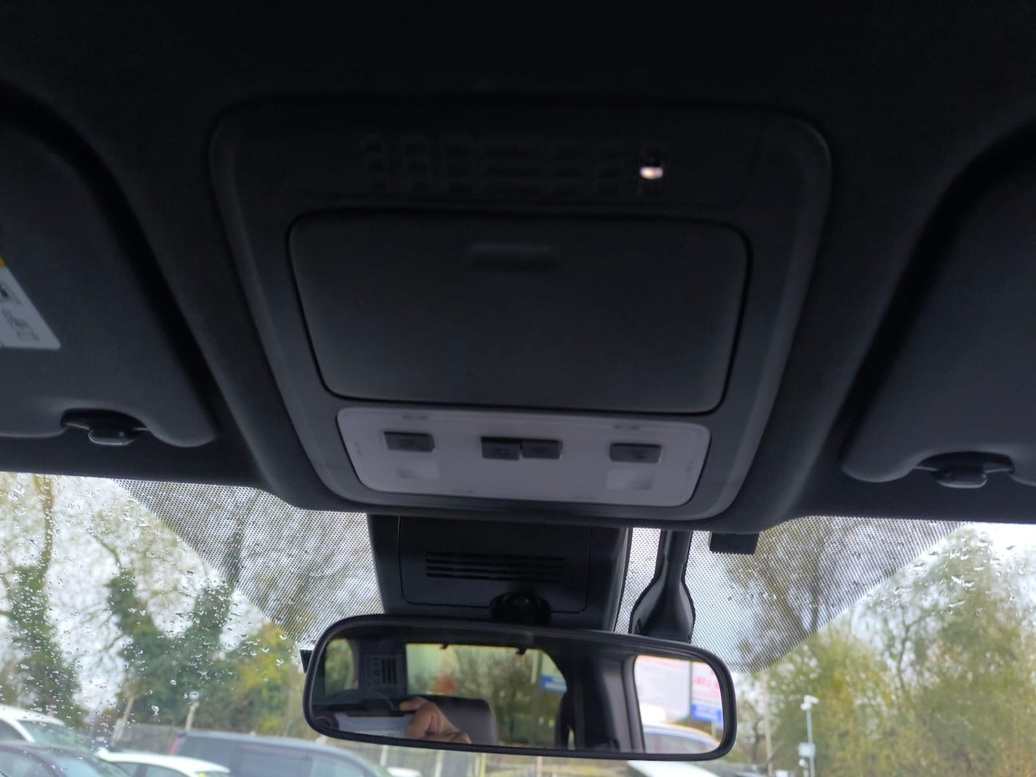 Used Toyota Voxy 2021 for sale - 76706029: Photo 24