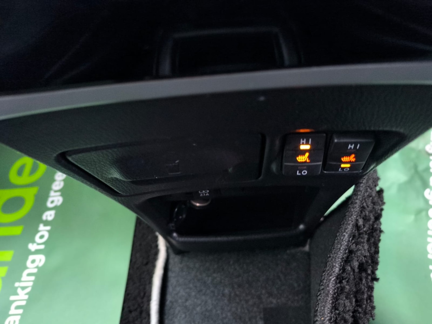 Used Toyota Voxy 2021 for sale - 76706029: Photo 25