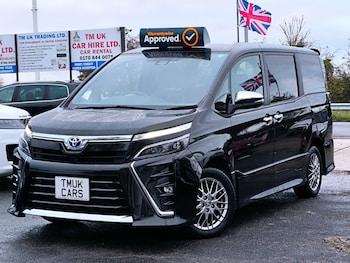 Used Toyota Voxy 2021 for sale - 76706029: Photo