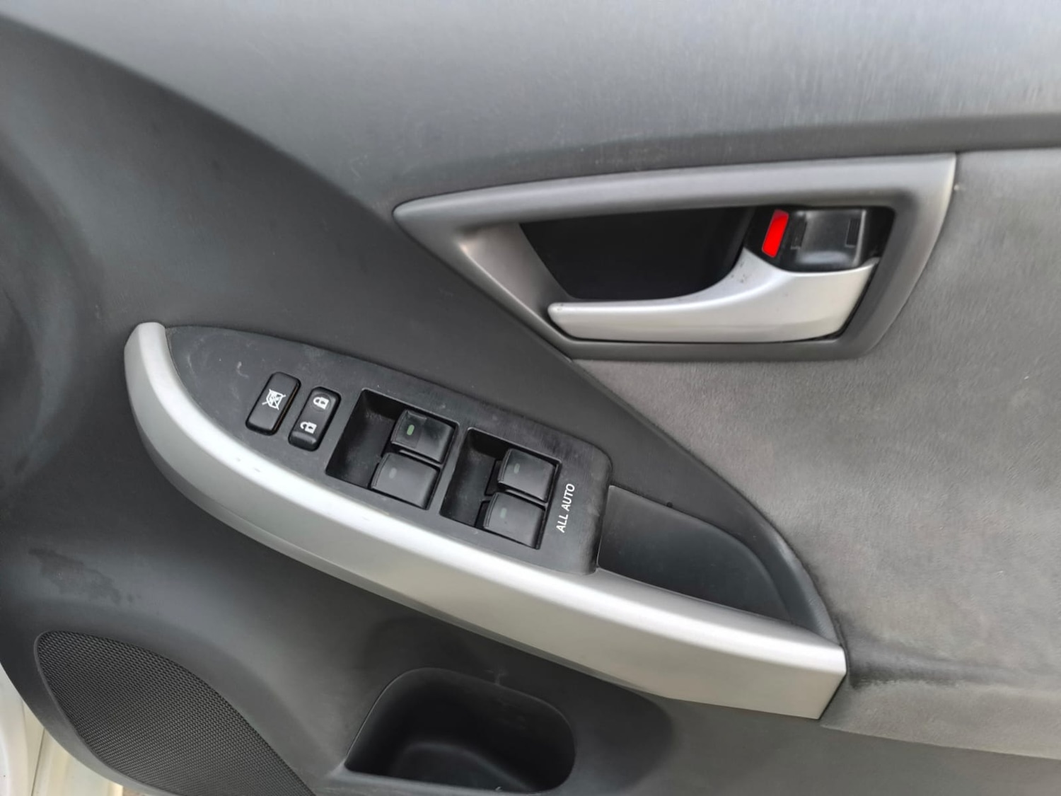 Used Toyota Prius 2009 for sale - 76488505: Photo 26