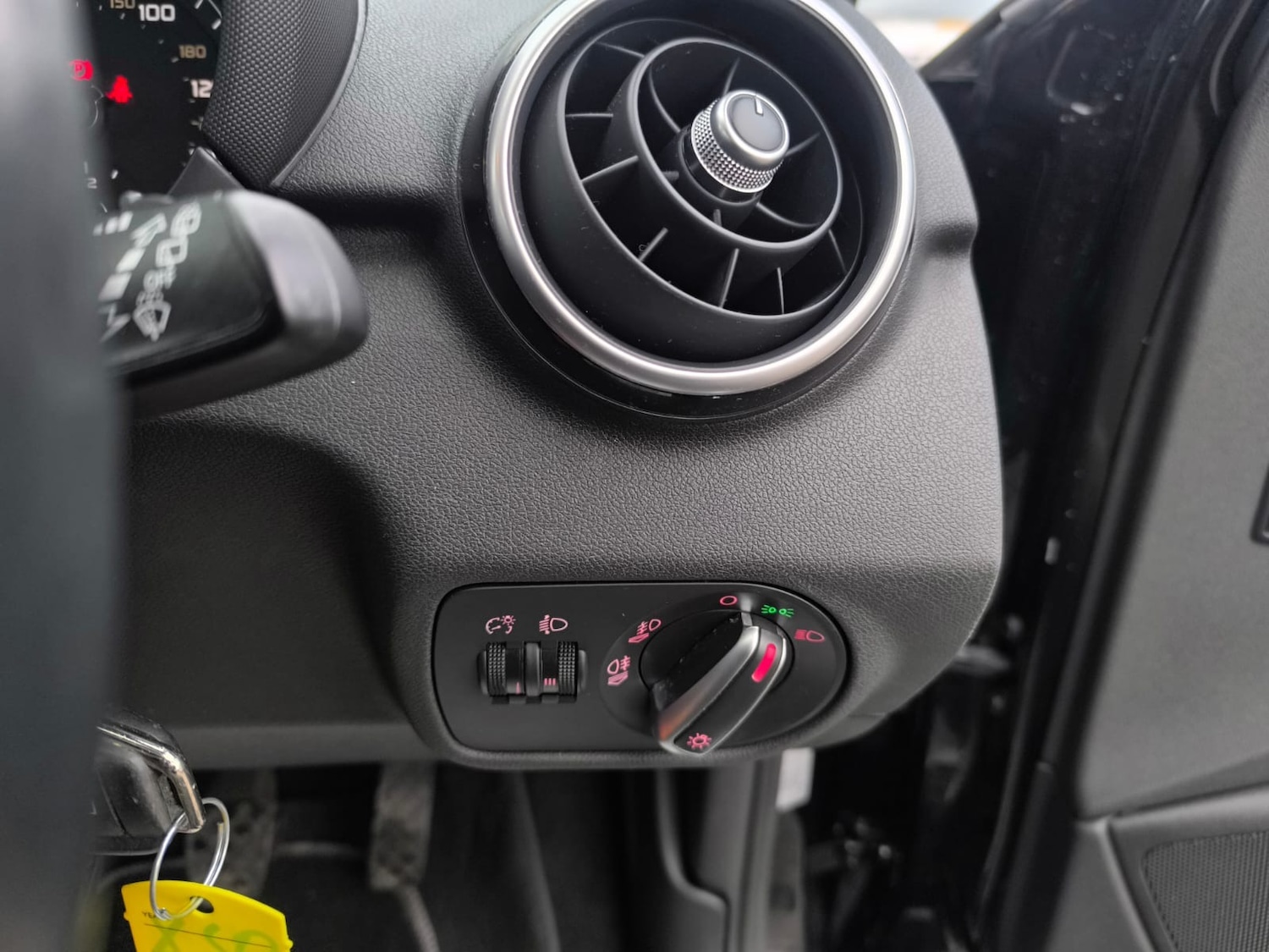 Used Audi A1 2016 for sale - 77617800: Photo 26