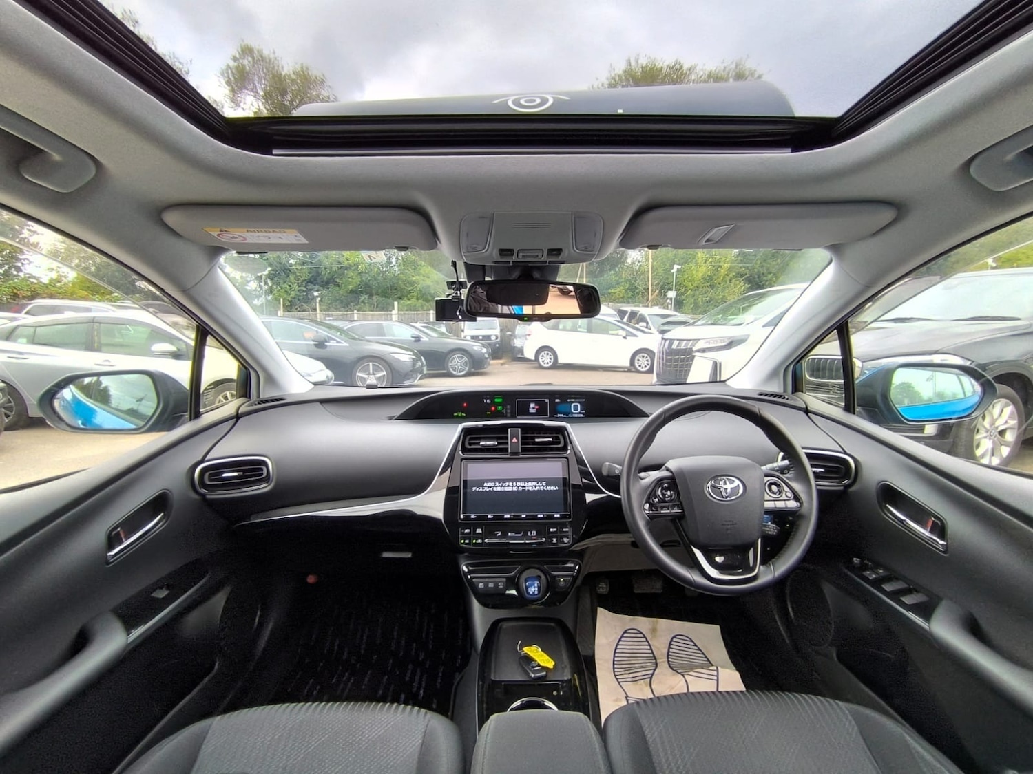 Used Toyota Prius 2020 for sale - 76046159: Photo 13