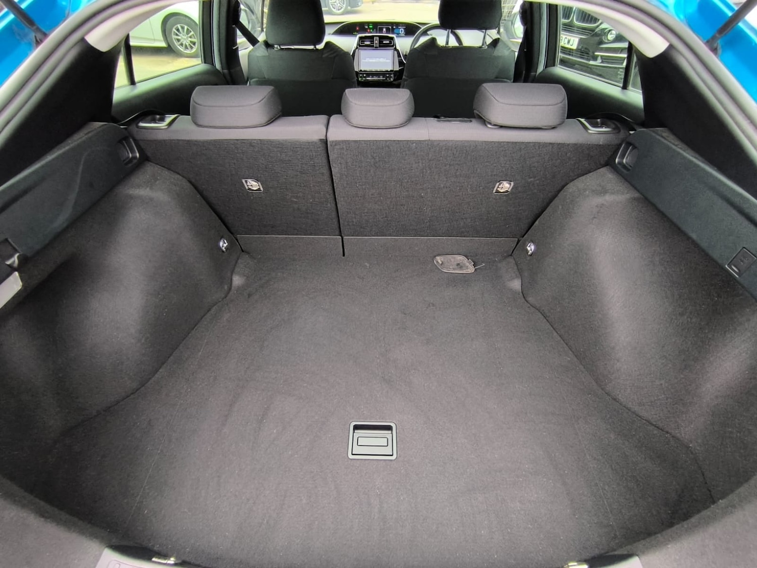 Used Toyota Prius 2020 for sale - 76046159: Photo 29