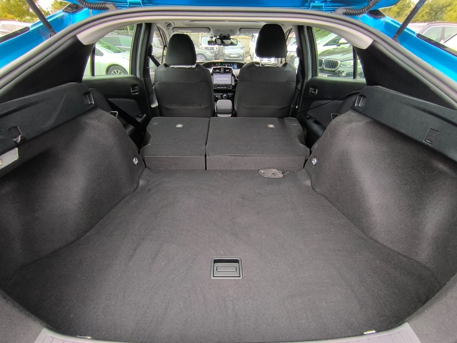Used Toyota Prius 2020 for sale - 76046159: Photo 33