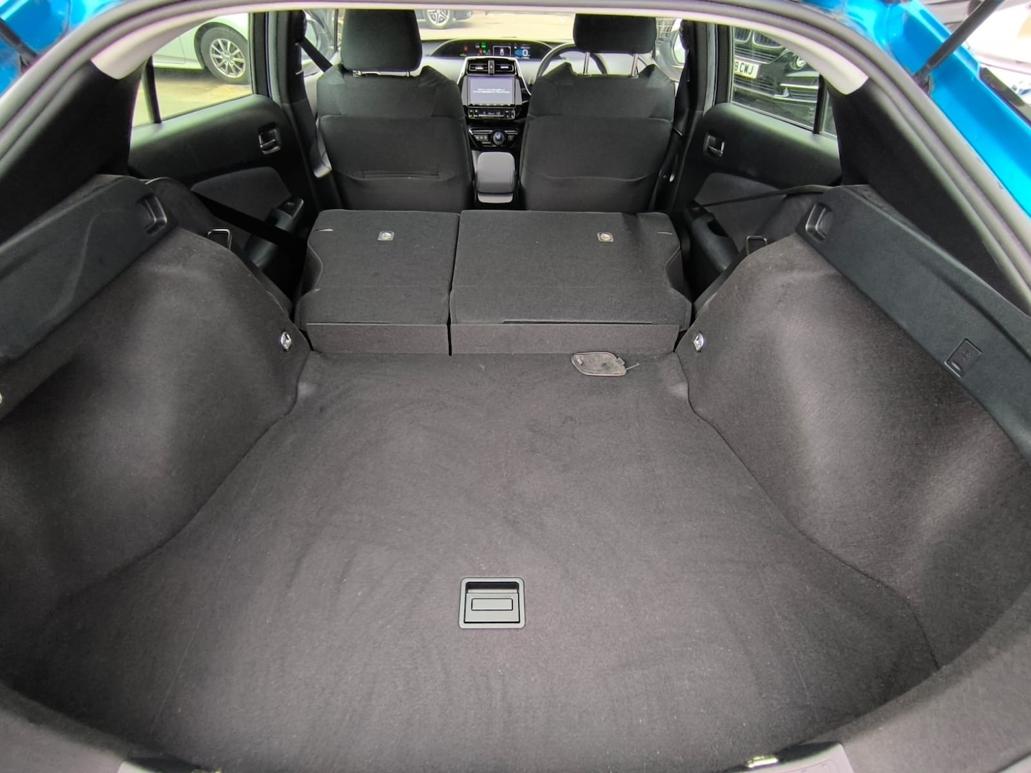 Used Toyota Prius 2020 for sale - 76046159: Photo 34