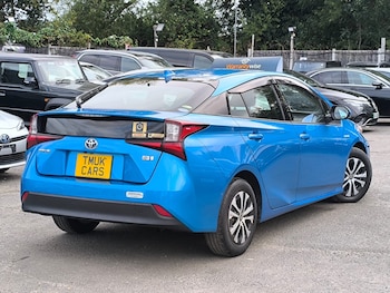 Used Toyota Prius 2020 for sale - 76046159: Photo 3