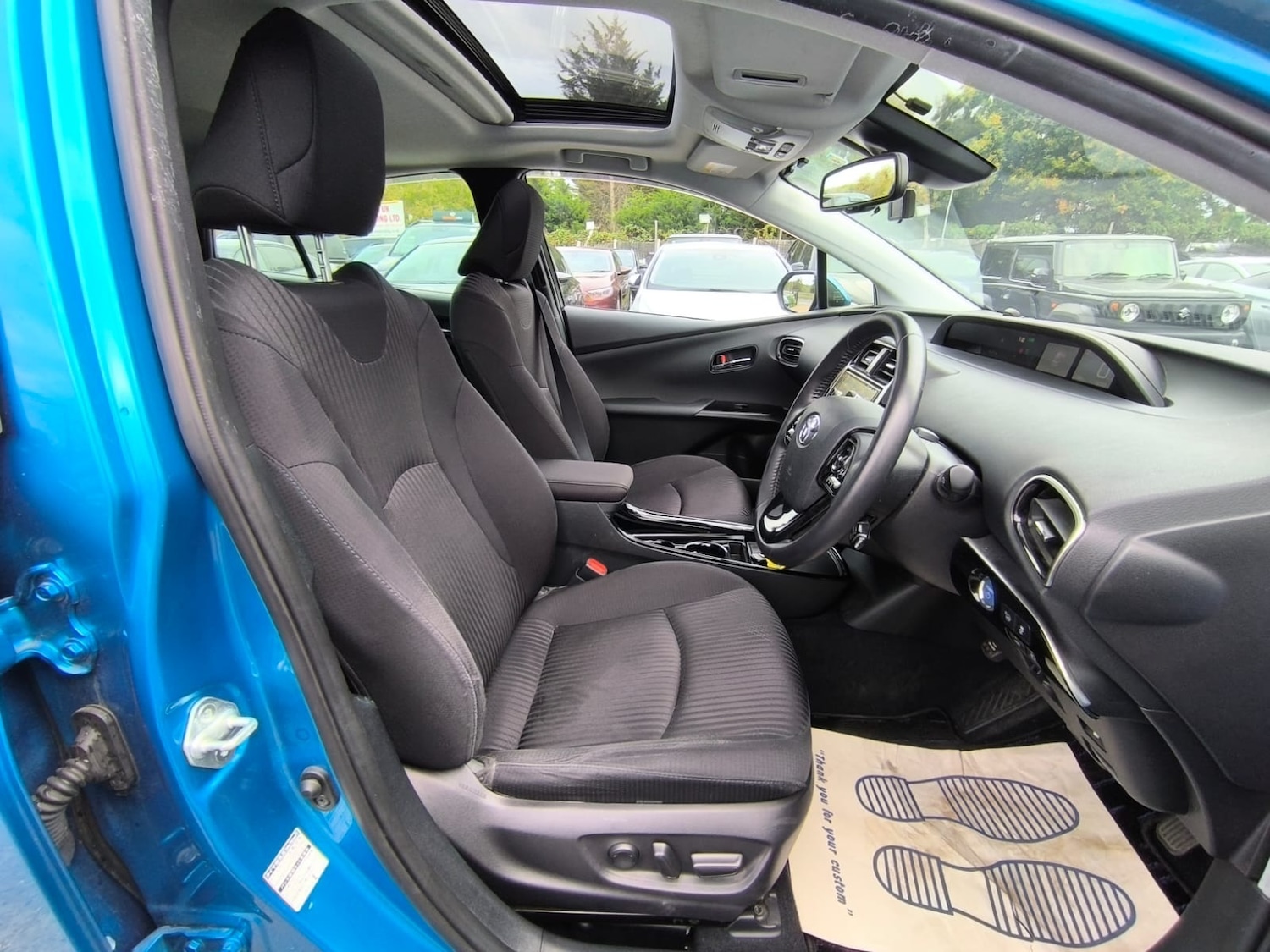 Used Toyota Prius 2020 for sale - 76046159: Photo 9