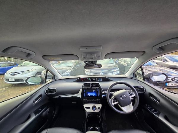 Used Toyota Prius 2018 for sale - 73030951: Photo 14