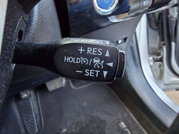 Used Toyota Prius 2018 for sale - 73030951: Photo 18