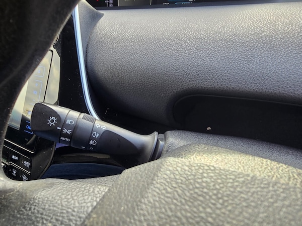 Used Toyota Prius 2018 for sale - 73030951: Photo 23