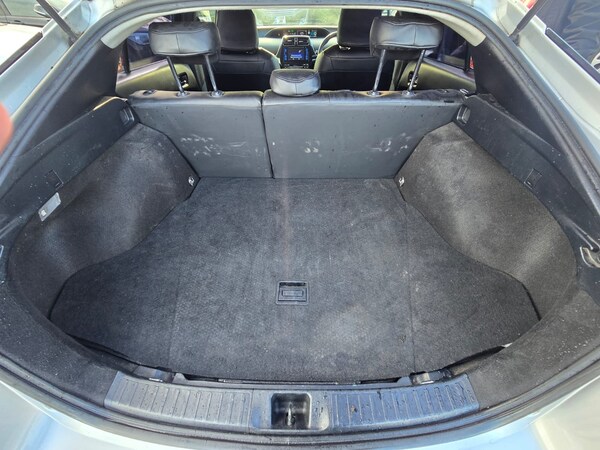 Used Toyota Prius 2018 for sale - 73030951: Photo 29