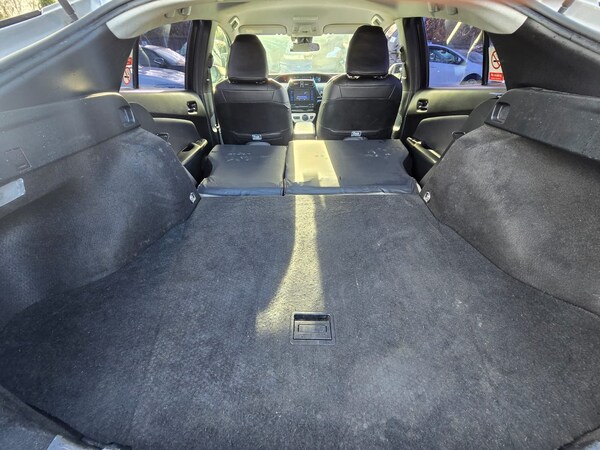 Used Toyota Prius 2018 for sale - 73030951: Photo 33