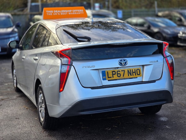 Used Toyota Prius 2018 for sale - 73030951: Photo 5