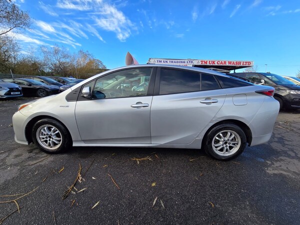 Used Toyota Prius 2018 for sale - 73030951: Photo 7