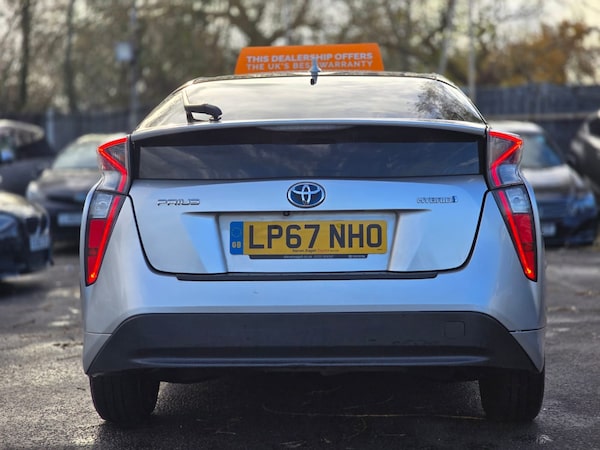 Used Toyota Prius 2018 for sale - 73030951: Photo 9