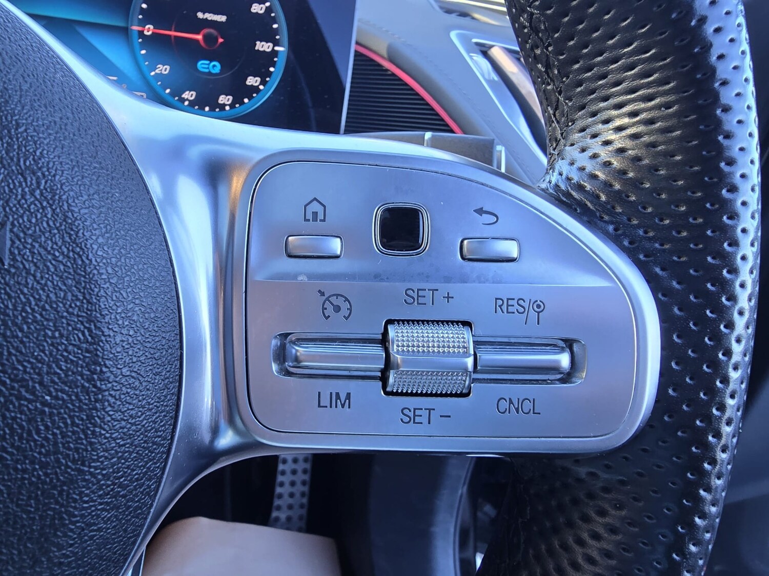 Used Mercedes-Benz EQC 2022 for sale - 76807376: Photo 16