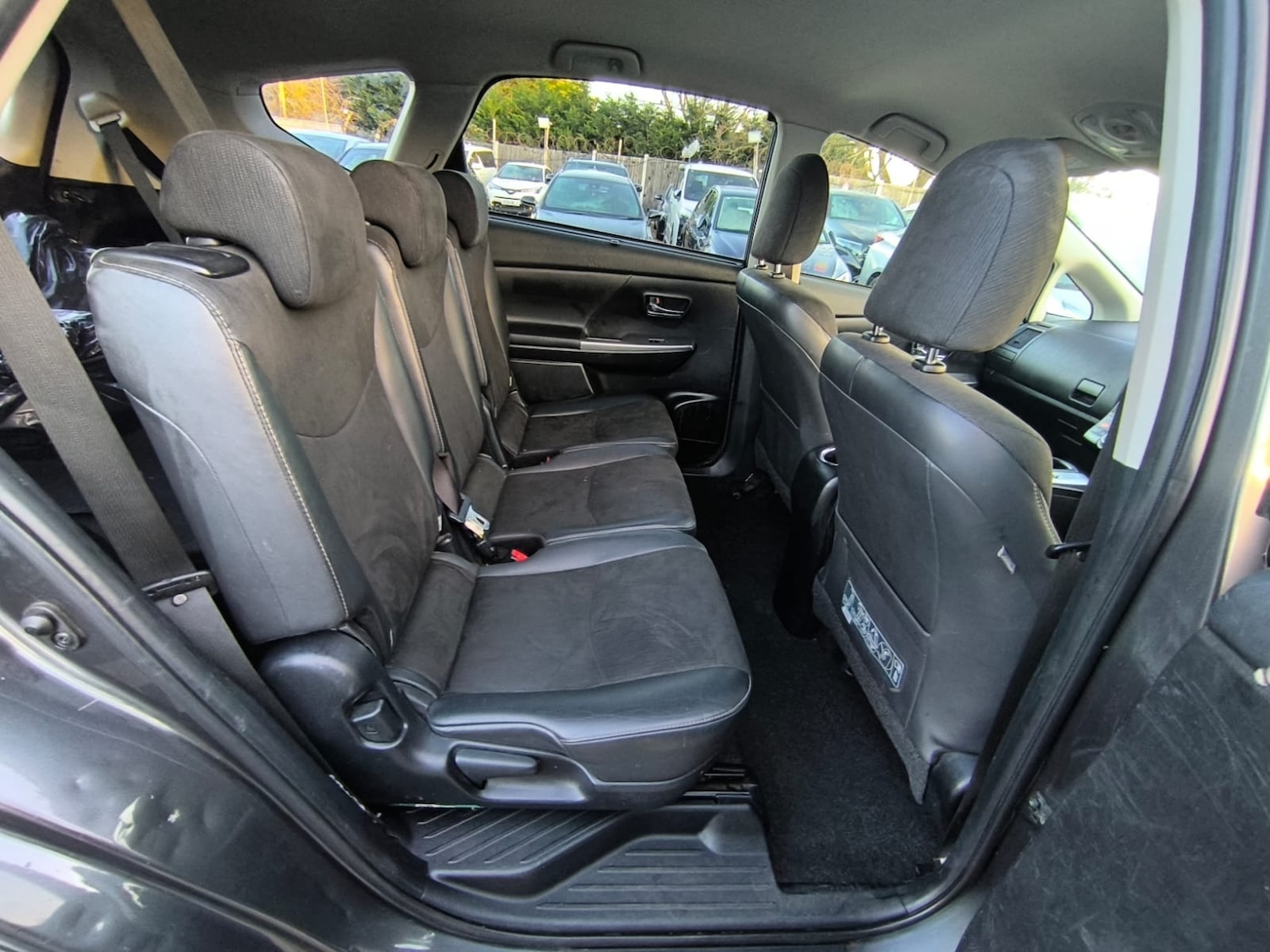 Used Toyota Prius+ 2020 for sale - 77093759: Photo 11