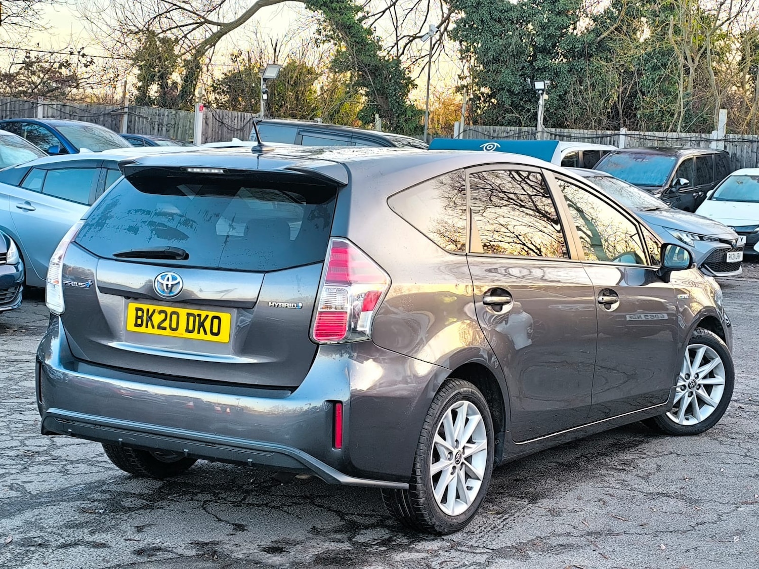 Used Toyota Prius+ 2020 for sale - 77093759: Photo 3