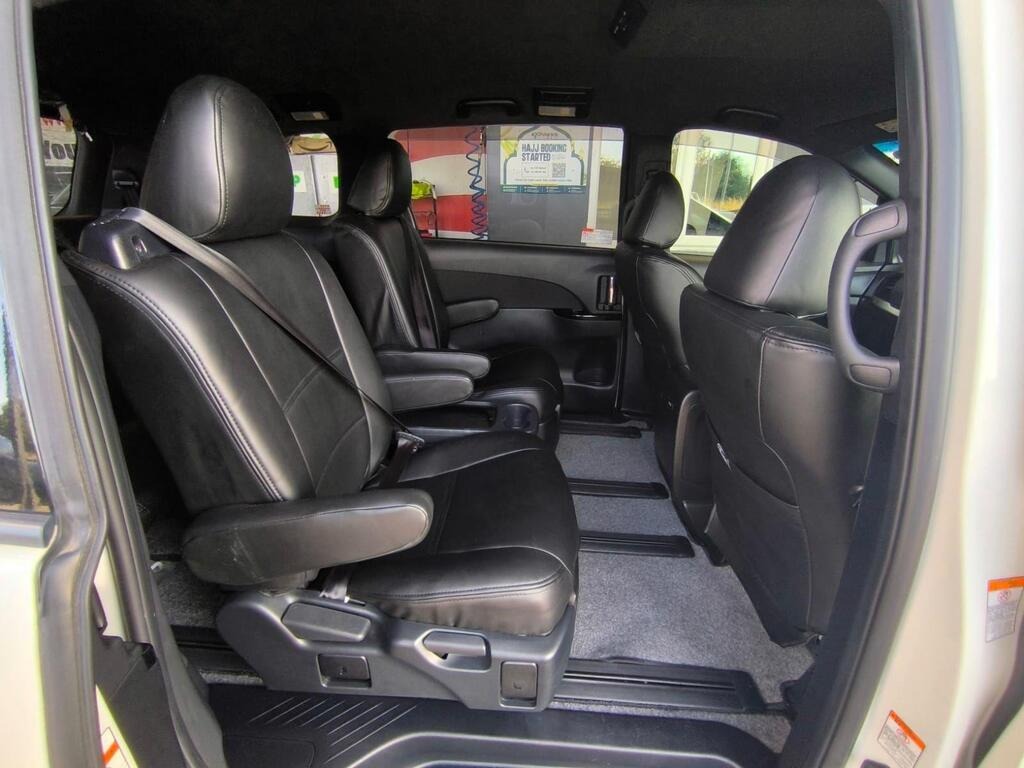 Used Toyota Estima 2018 for sale - 76860238: Photo 11