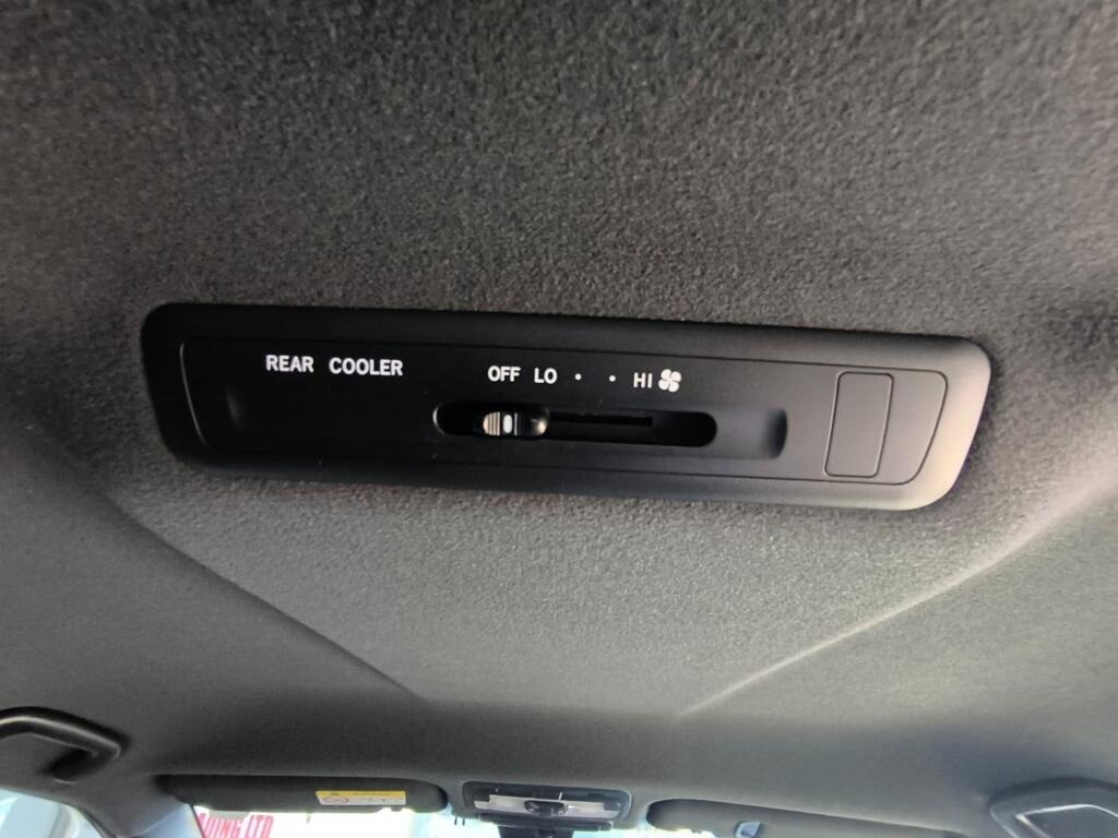 Used Toyota Estima 2018 for sale - 76860238: Photo 29