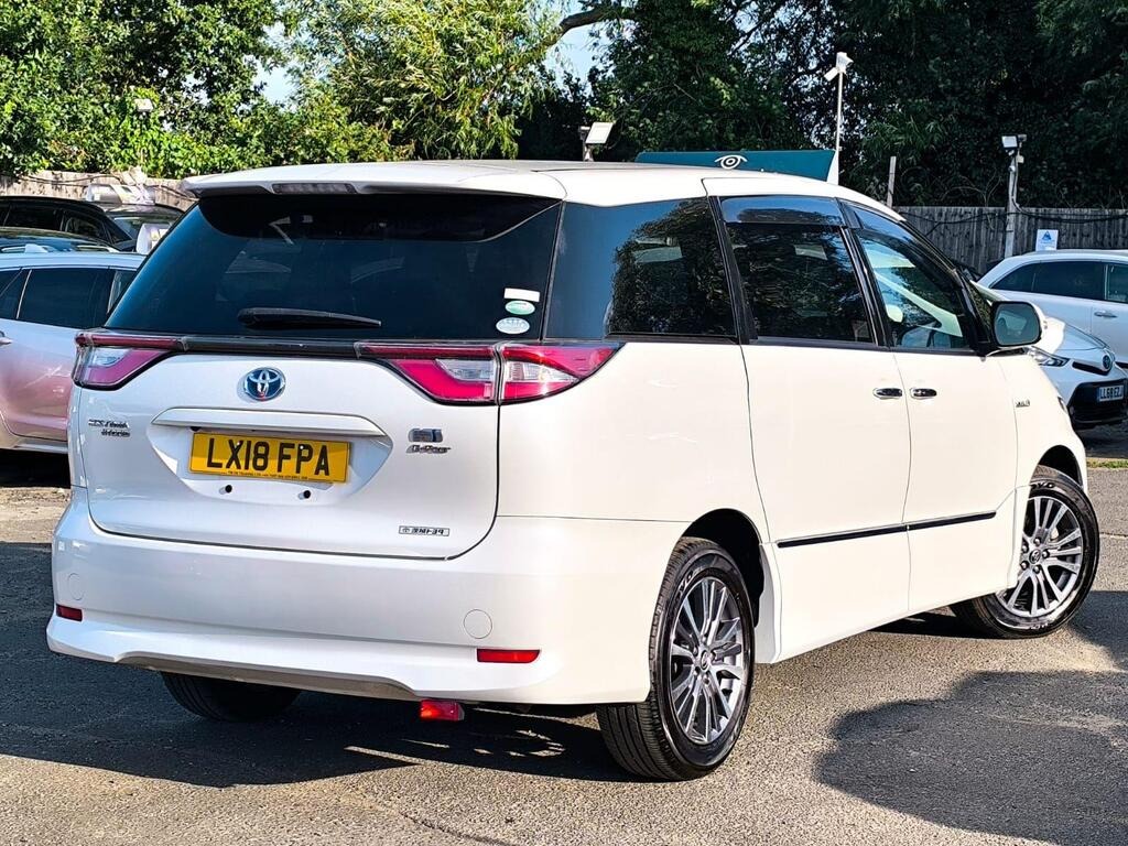 Used Toyota Estima 2018 for sale - 76860238: Photo 3