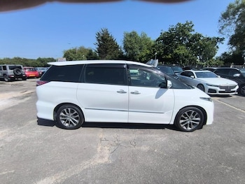 Used Toyota Estima 2016 for sale - 79005200: Photo
