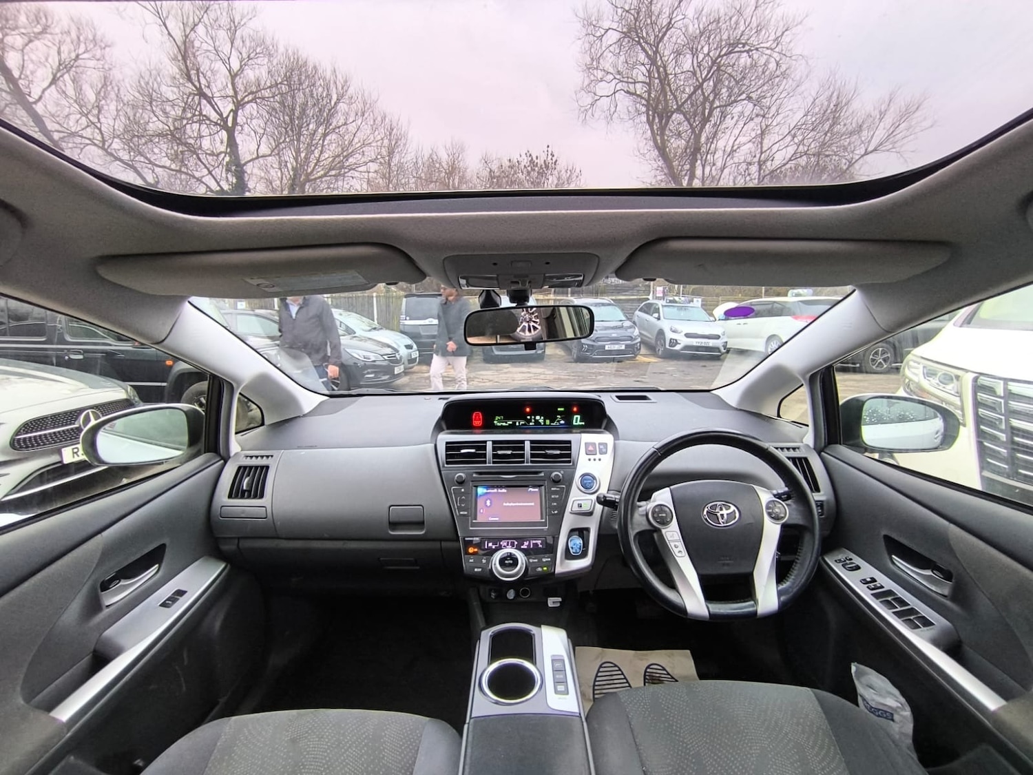 Used Toyota Prius+ 2012 for sale - 77461626: Photo 13