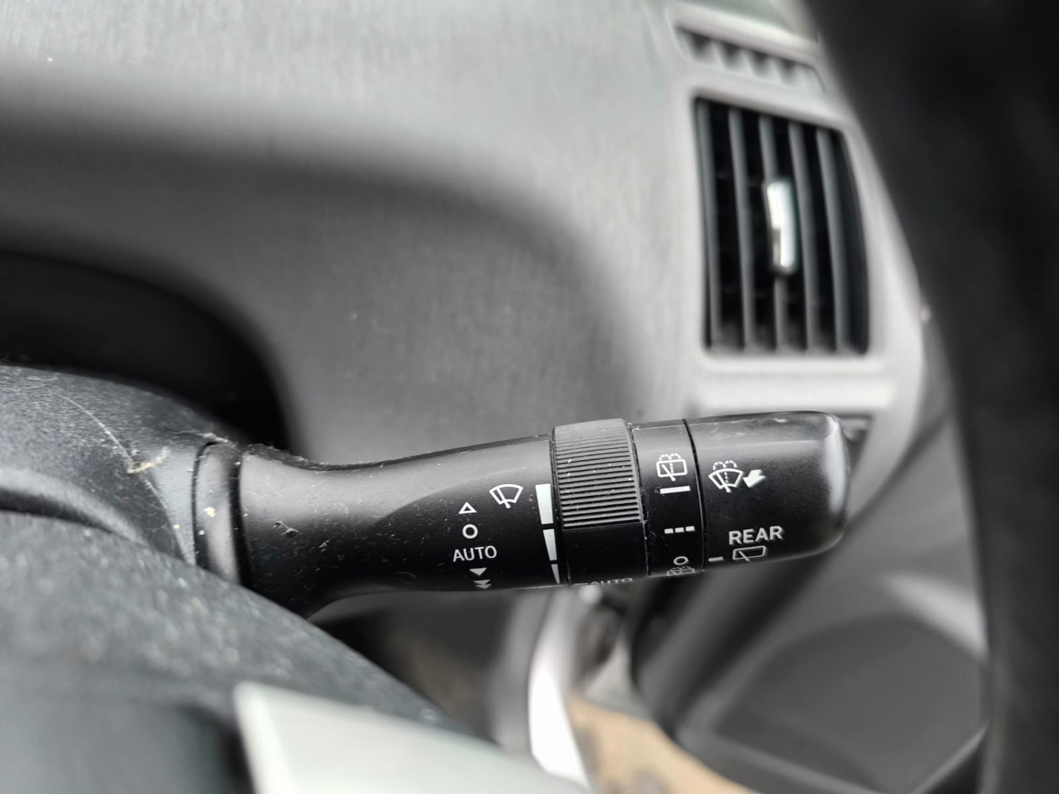 Used Toyota Prius+ 2012 for sale - 77461626: Photo 24