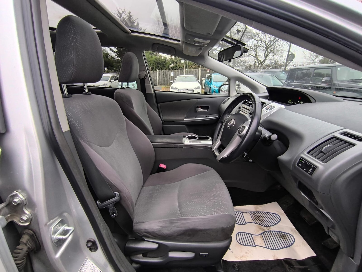 Used Toyota Prius+ 2012 for sale - 77461626: Photo 9