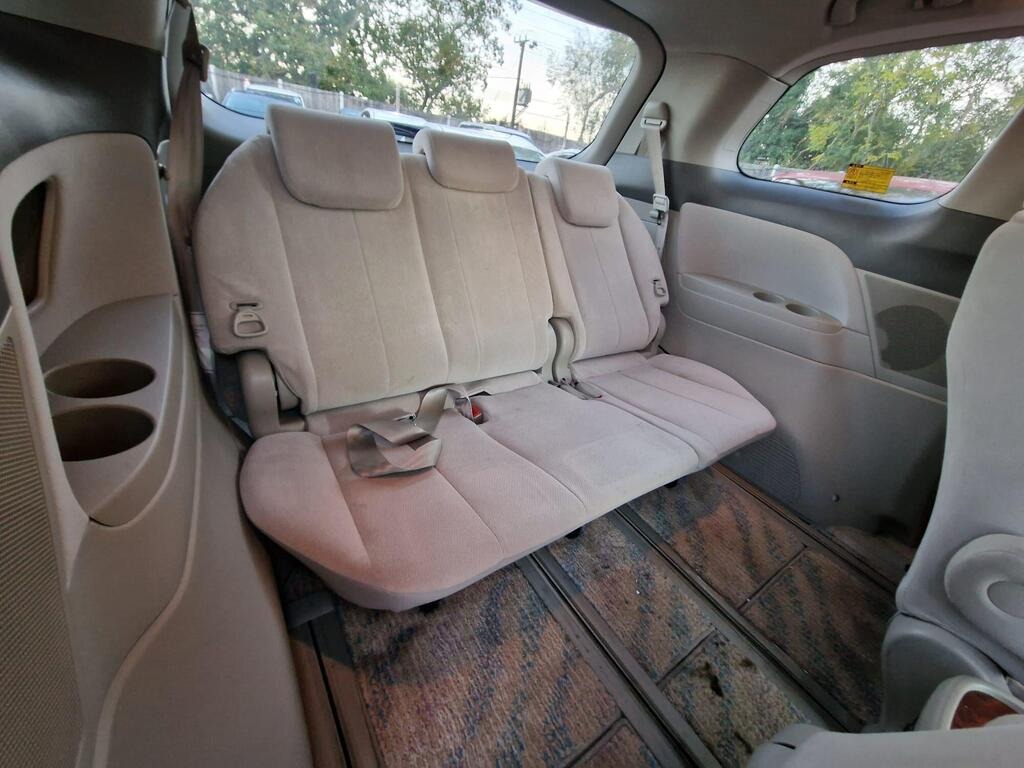 Used Toyota Estima 2010 for sale - 76860005: Photo 12