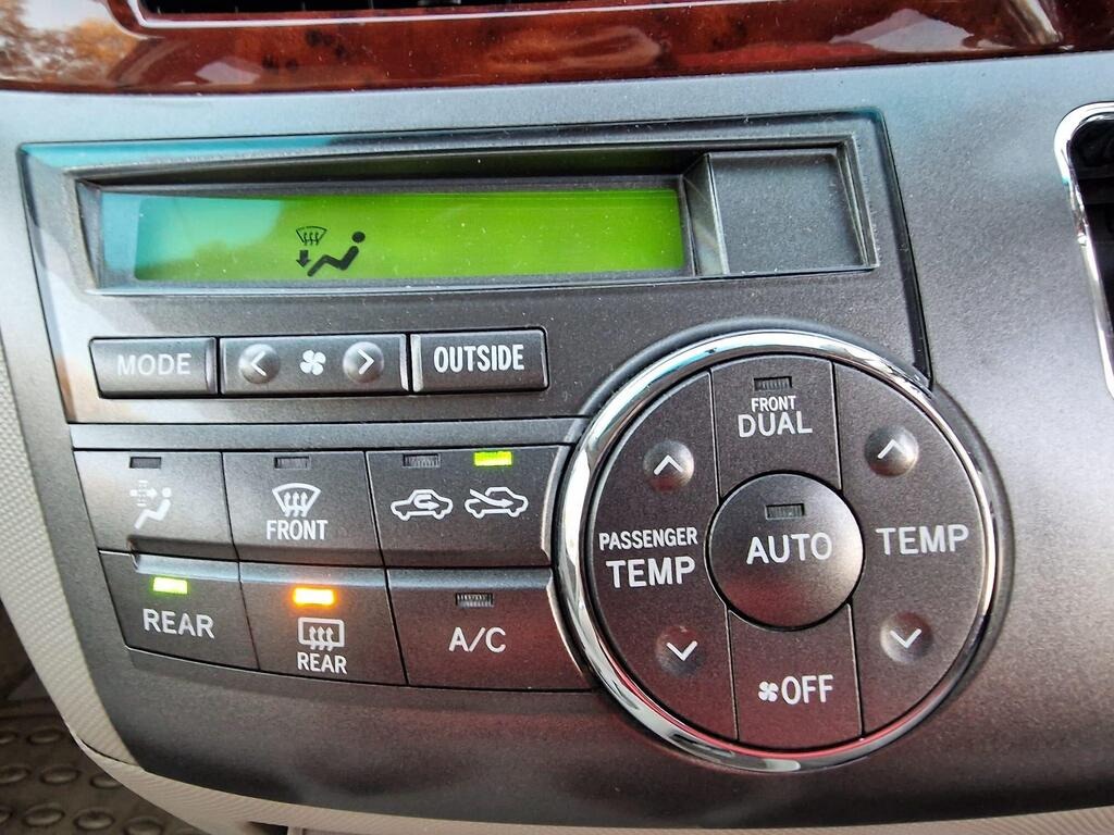 Used Toyota Estima 2010 for sale - 76860005: Photo 19