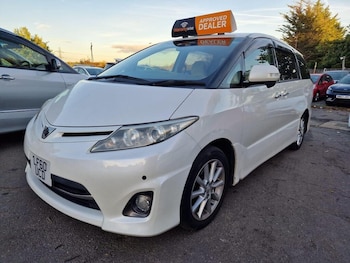Used Toyota Estima 2010 for sale - 76860005: Photo