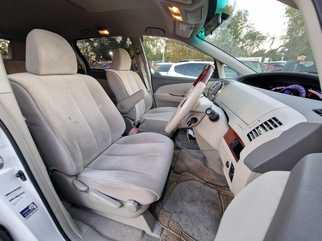 Used Toyota Estima 2010 for sale - 76860005: Photo 9