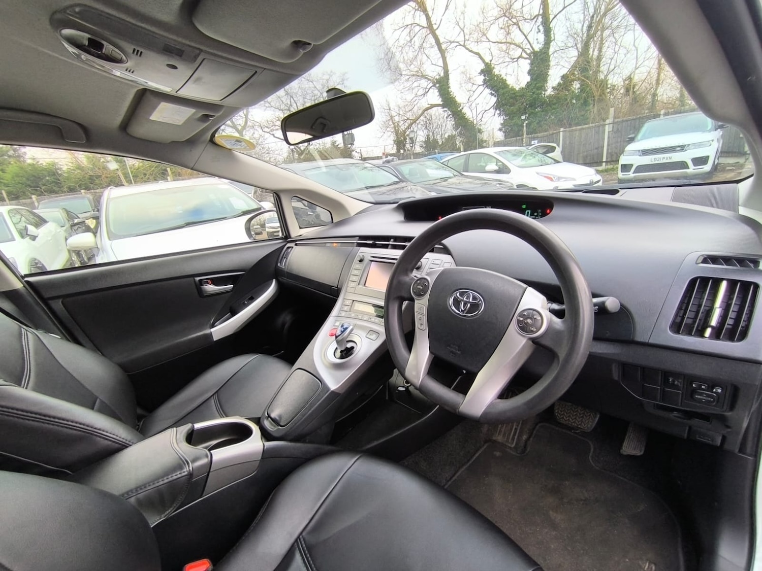 Used Toyota Prius 2015 for sale - 78150042: Photo 10