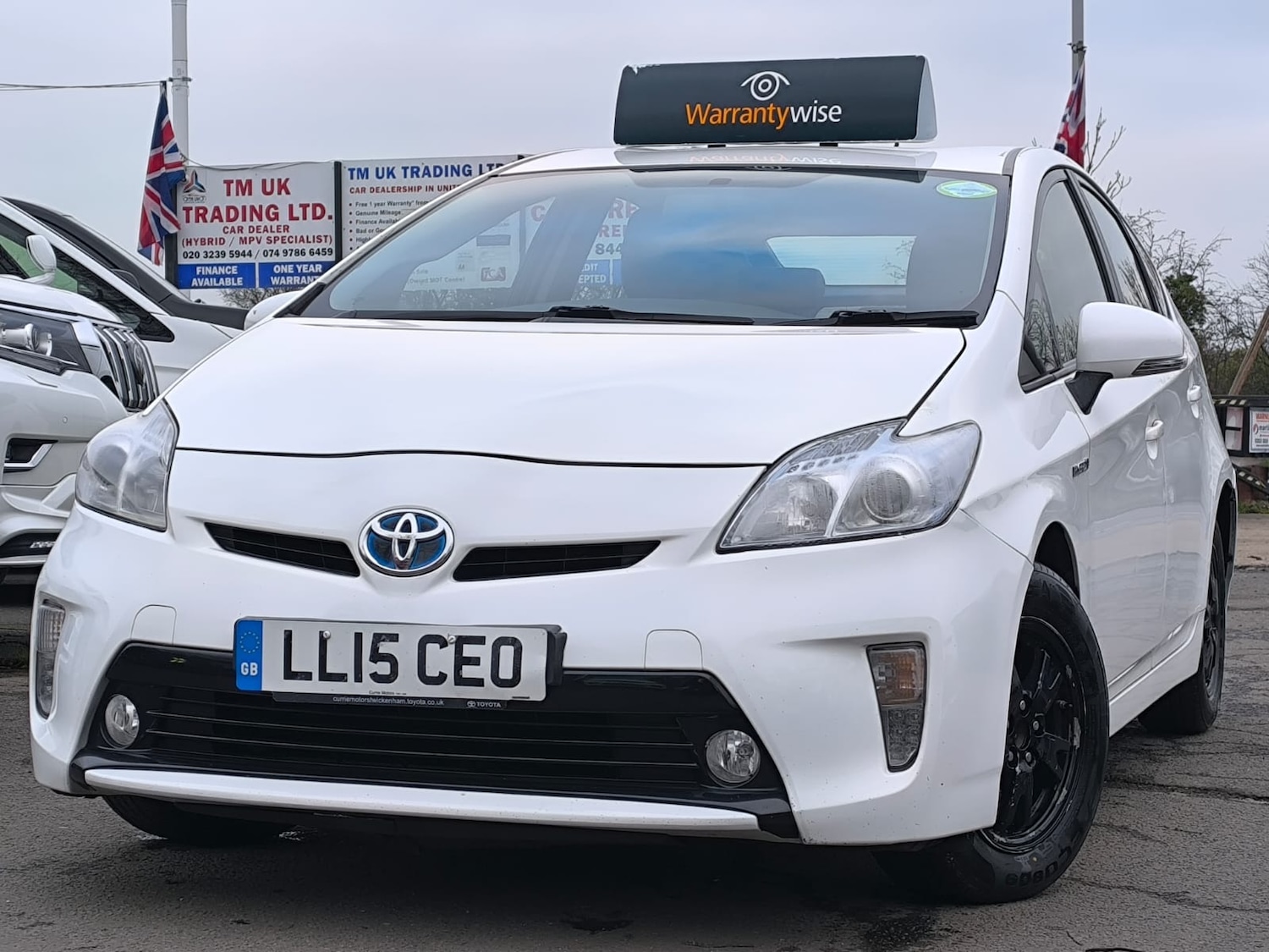 Used Toyota Prius 2015 for sale - 78150042: Photo 2