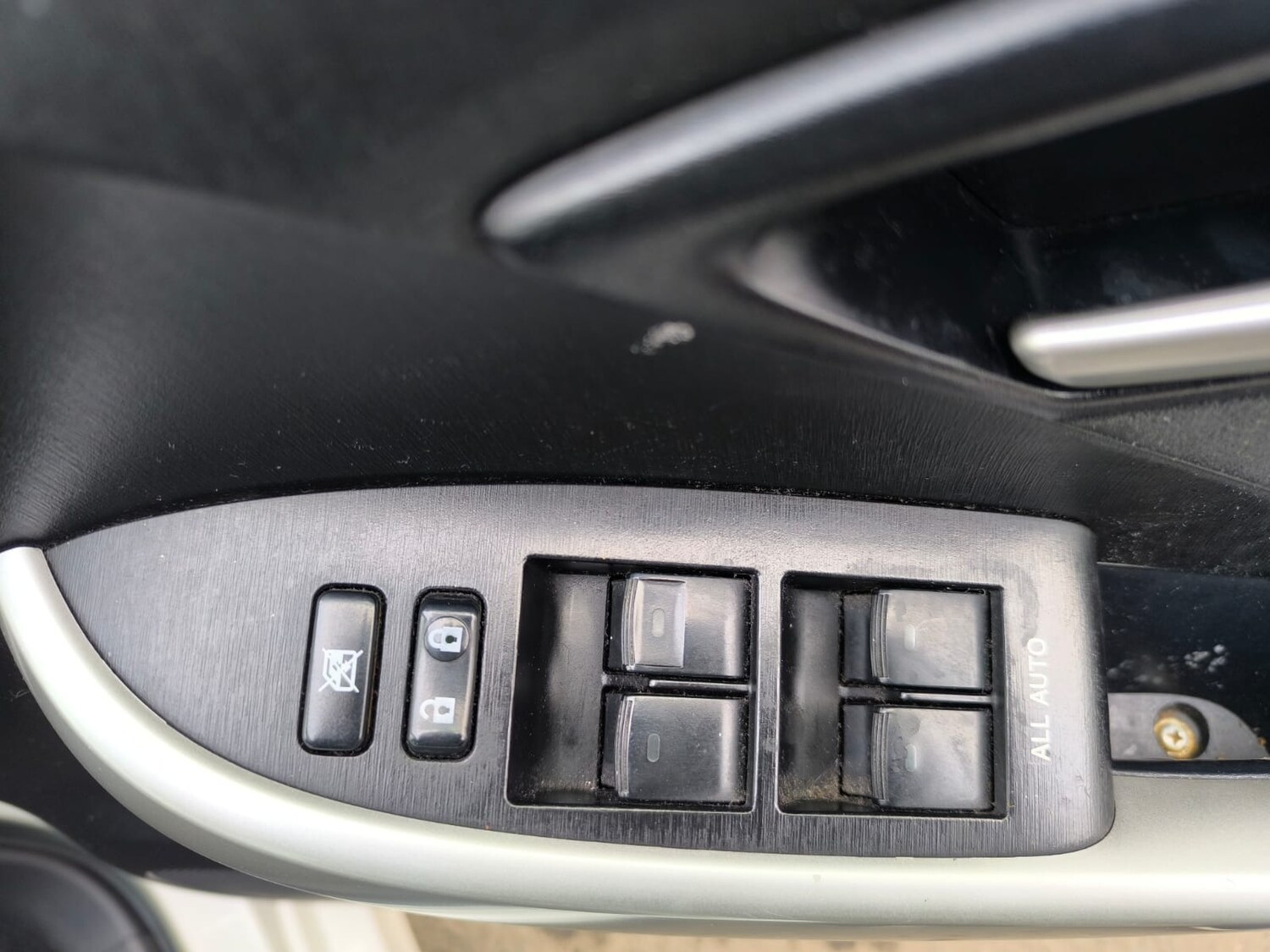 Used Toyota Prius 2015 for sale - 78150042: Photo 26