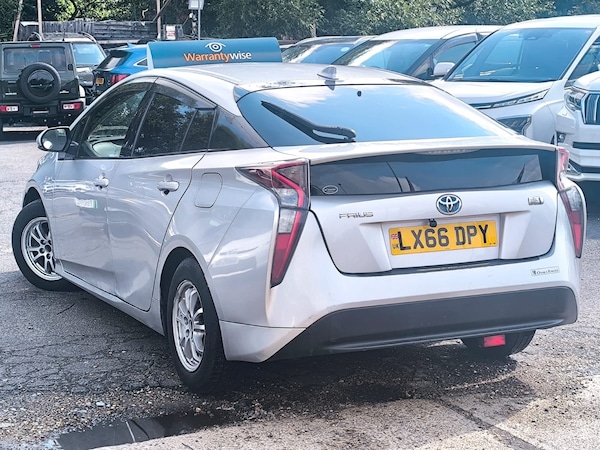 Used Toyota Prius 2016 for sale - 75304028: Photo 5