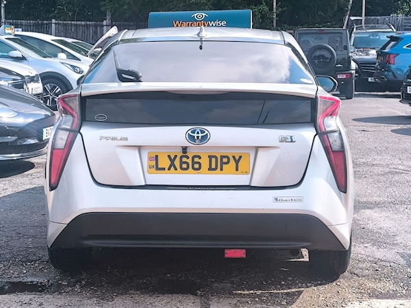 Used Toyota Prius 2016 for sale - 75304028: Photo 9