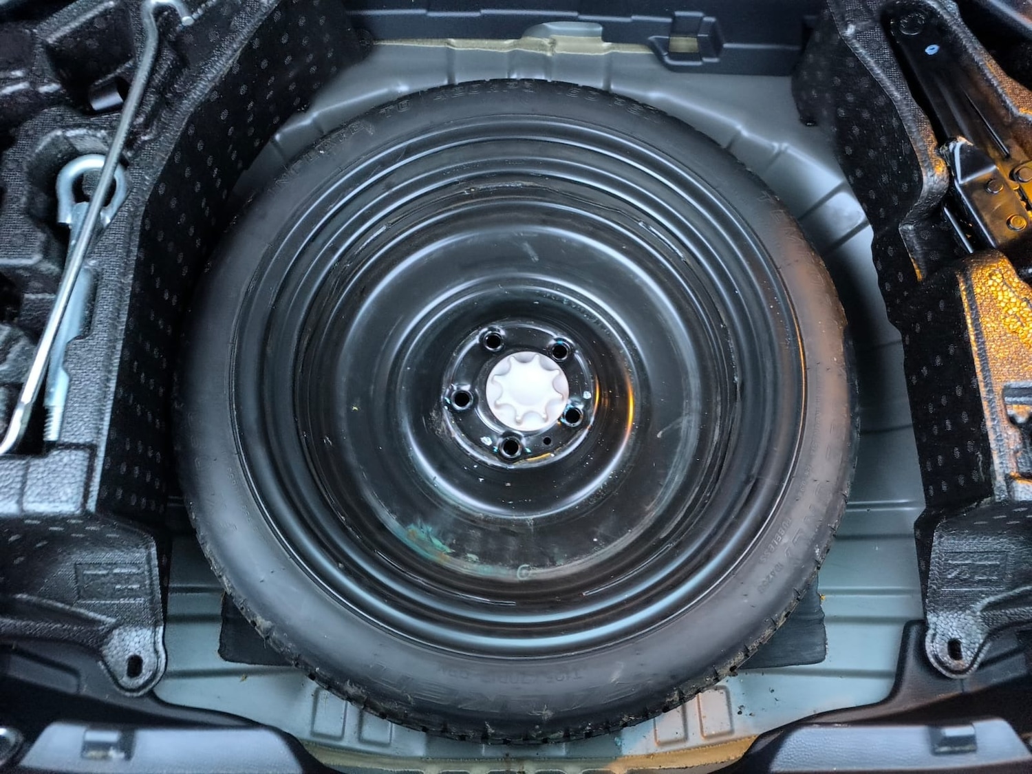 Used Toyota Corolla 2020 for sale - 76907790: Photo 37