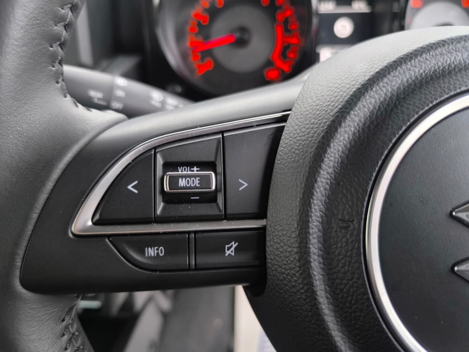 Used Suzuki Jimny 2024 for sale - 77086563: Photo 15