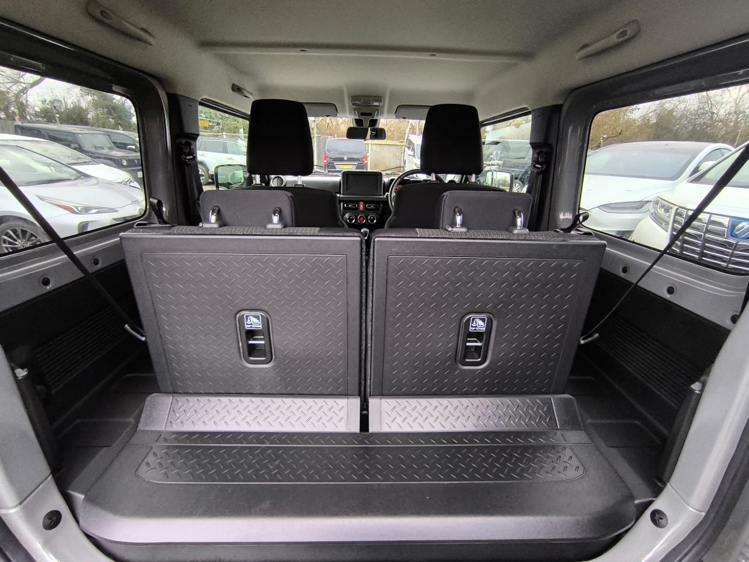 Used Suzuki Jimny 2024 for sale - 77086563: Photo 30